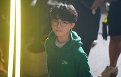 페이커 초록후드 광고짤