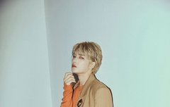 8명의 누나를 둔 남동생이라니