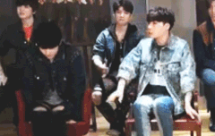 김형제 뭔데 아깽이같고 난리야