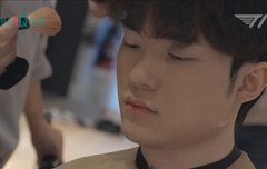 정장 입은 페이커