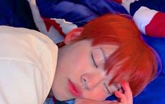 대의를 위해 자고있는 효진이