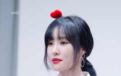 햇살같은 가을의 유주야 생일축하해!