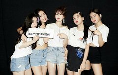 팬톡 살리기- 단체 짤