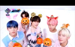 엠카 ㅠㅠㅜㅜ옷이쁜거바