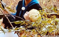 좀 전에 모자 벗은 사진 올라왔어!!