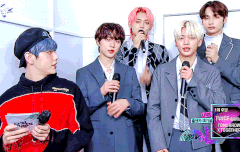 블루아워 들은지 2주됐는데 최애곡 여전함?