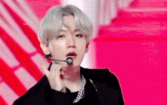 백현 오늘 넘 잘생겻어