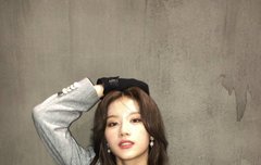 사나한테 입덕한거가틈