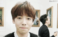 이거 뒤에 송민호인가