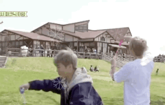 스엠 눈치챙겨! 맡겨논 시우민 떡밥 찾으러온 꾹기단