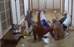 솔직히 연말 무대 넘 기대됨...