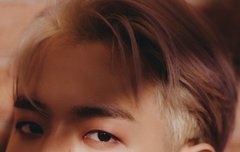 백현이 일앨 사진 떴다 ㅠㅠ