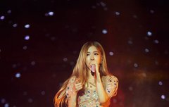 의상 소화력 남다른 로제