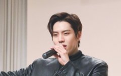 동우 사진 털이!