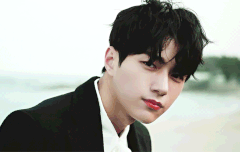 아니 얼굴 진짜 대박임...매번 놀랍다