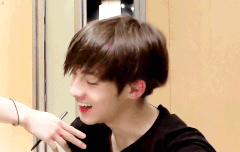 아까 진 망상쓴 쓰닌데