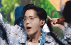 여기 있는 시에들