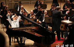 울 무지 ㅋㅋㅋㅋㅋ피아노 천재네