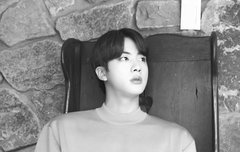 김석진 쇄골