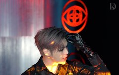 강다니엘 네이버 포스트"다니엘의 변신은 파.라.노.이.아"