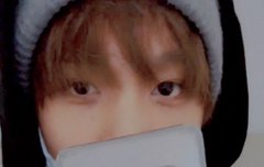 해찬이 폰케이스 누가 만들어준거야?