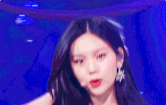 우리 지금 다음 컴백(?) 떡밥으로 나온게