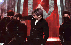 파라노이아 'Wasn’t with me back then but they right here now '파트 움짤