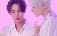 두...둘이 한 침대에 돌돌 말아