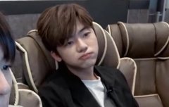 윙윙여친 치타폰여친 앨범깡 올려줘