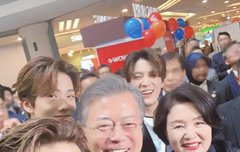 나 작년 딱 뉴팬톡 만들 때 쯤에 입덕해서