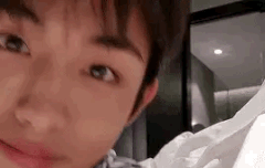 동스청 뭐해? 뭐해????밥먹었어????운동은 했어????책은???읽었어????뭐해????뭐하고있어?????