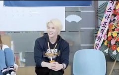 이거 무슨 영상이야..?