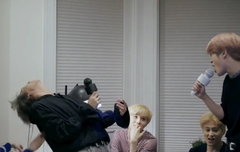 김정우 표정 뭐야 ㅋㅋㅋㅋㅋㅋㅋㅋ