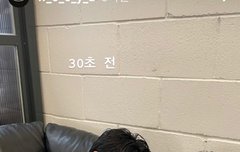 저 익숙한 창문...