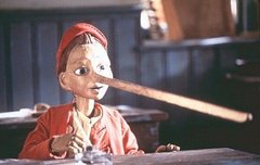 우리 티저가 아니라 옆 동네 티저가 떴네..