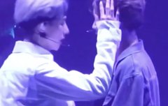 내가 죽기 전에 꼭 얘네 키수 하는 거 보고 죽는다