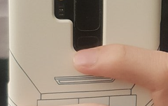 수빈이 케이스 바꾼거였네