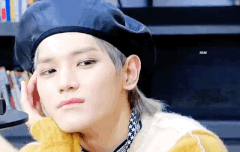 멜로 눈빛 태용