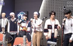 이때 착장 예쁘지 않아?