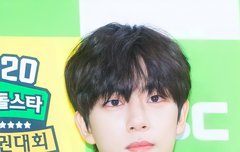 지범이 요런 느낌 사진 풀어줄 사람!!