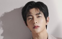 우리 막내 그림자도 잘생겼다