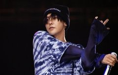 팬톡이 너무 조용해서 뿌리는 지용씨사진!! 기대해도 좋음