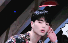 하트 꼭 눌러줘!