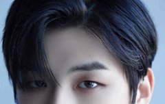 유니버스 당첨 포카