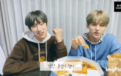 민서 한입만용 따라하는 윤성 