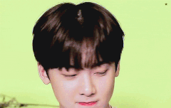 산하 입 삐죽 이 표정 너무 귀여워