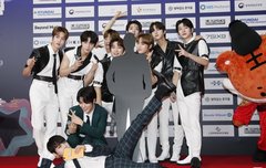 기사 사진의 한획을 그었닼ㅋㅋㅋㅋ