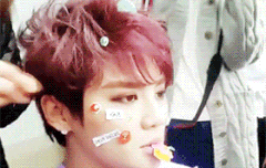 천재적 모먼트 드러날 때 미치겠음