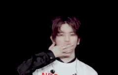 뽀뽀해주는 태용