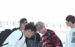 머리를 콩한 태용